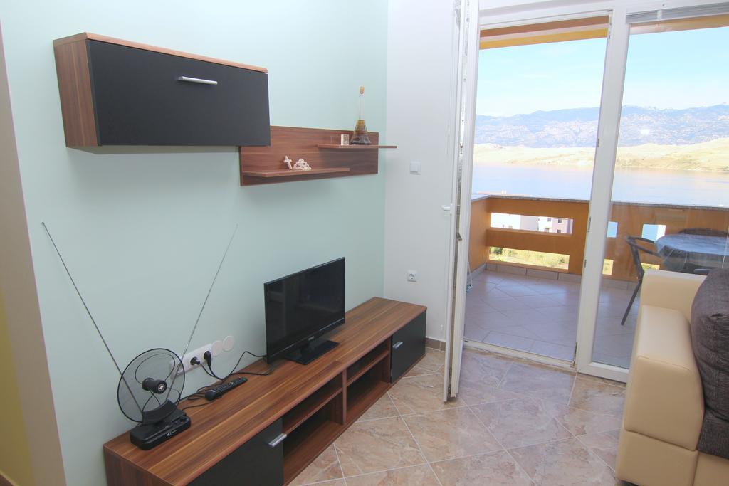 Apartments Ljubic Паг Экстерьер фото