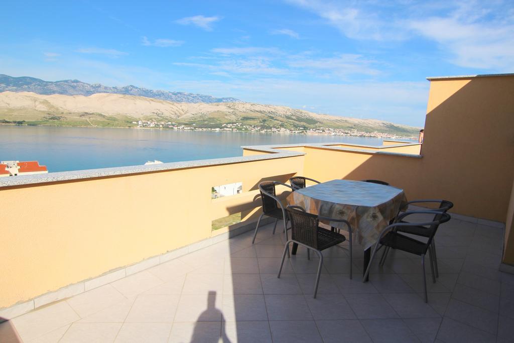 Apartments Ljubic Паг Экстерьер фото