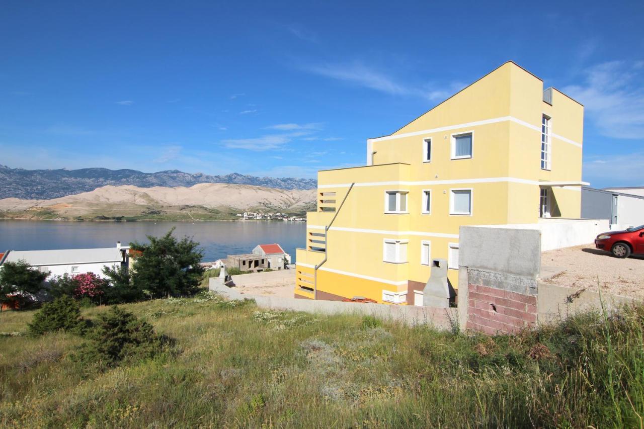 Apartments Ljubic Паг Экстерьер фото