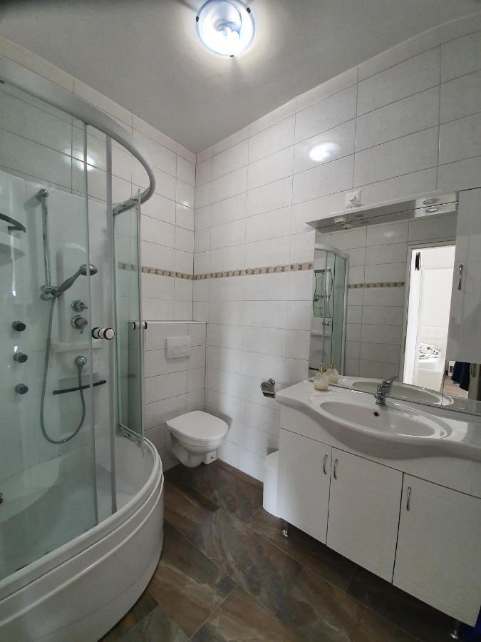 Apartments Ljubic Паг Экстерьер фото